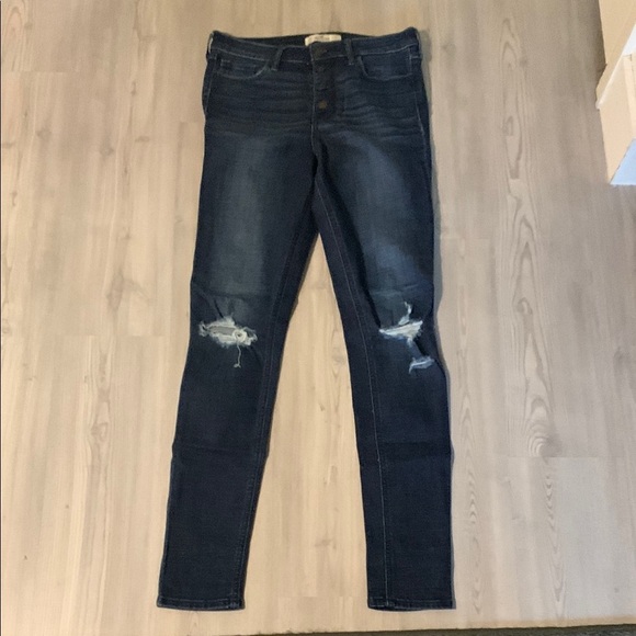 Hollister Denim - Hollister Blue Skinny Jeans with Stretchy Distressed Design